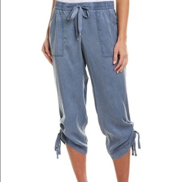 Jones New York Womens Capris . NEW. Size 4 - Picture 1 of 3